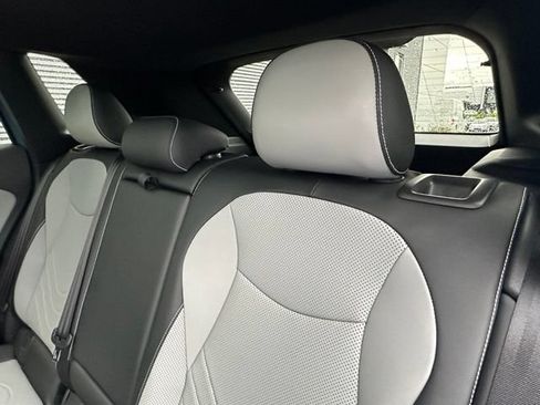 Certified 2025 Volkswagen Tiguan SE R-Line AWD/4WD image 29