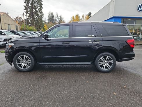 Used 2024 Ford Expedition Limited image 2