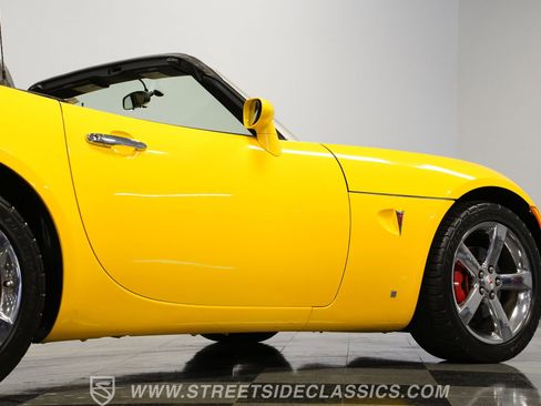Used 2007 Pontiac Solstice GXP w/ Premium Package image 28