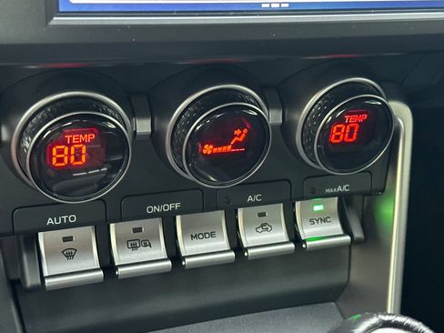 Used 2024 Toyota GR86 Premium image 20