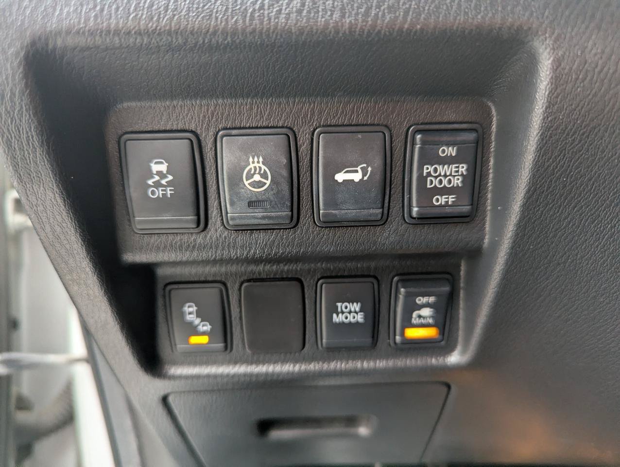 Used 2015 Nissan Pathfinder Platinum w/ Cargo Package FWD image 17