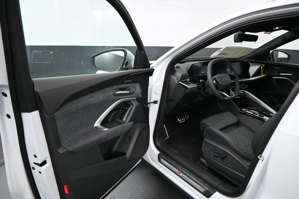 New 2026 Audi SQ5 Premium Plus AWD/4WD image 5