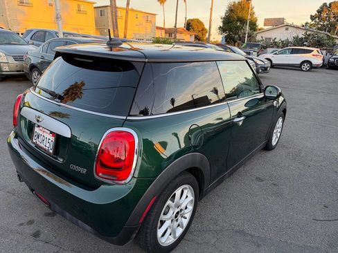 Used 2014 MINI Cooper 2-Door Hardtop image 5