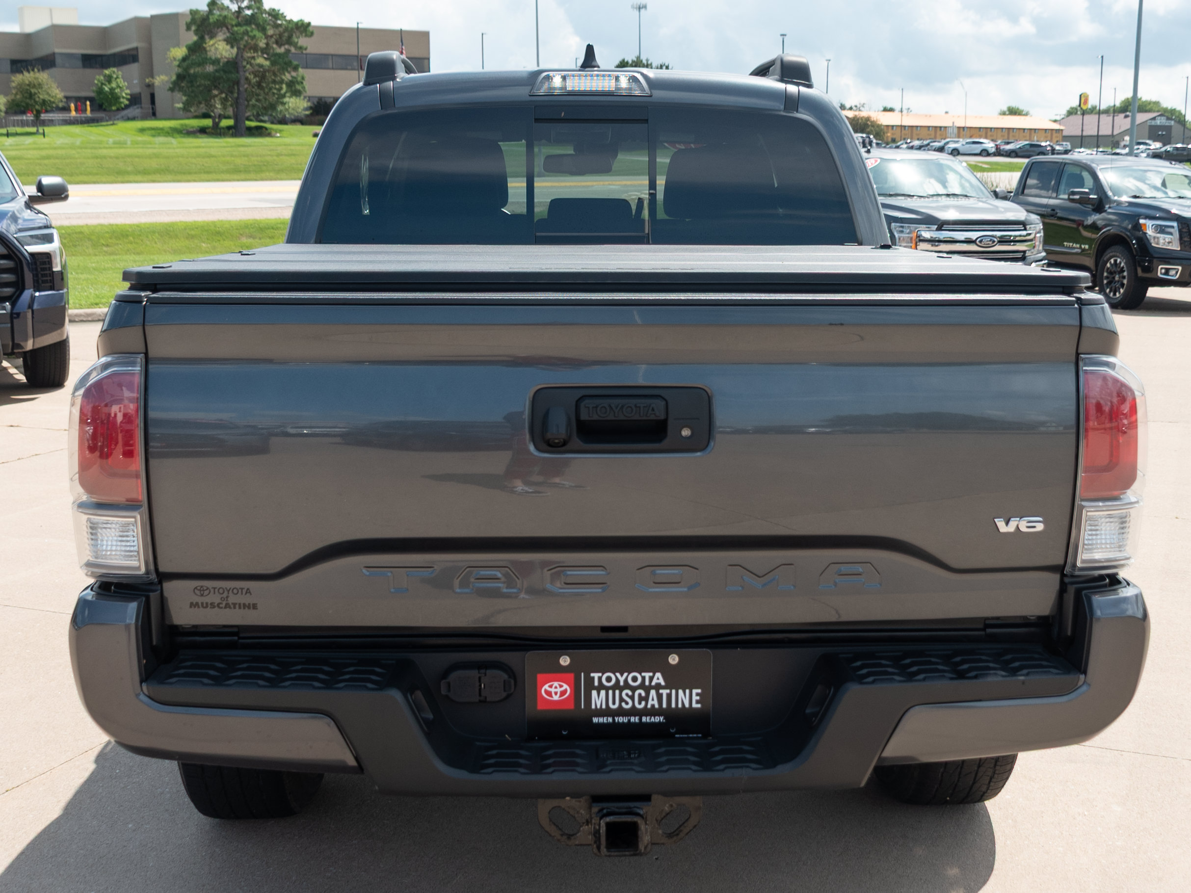Used 2022 Toyota Tacoma TRD Sport AWD/4WD image 19