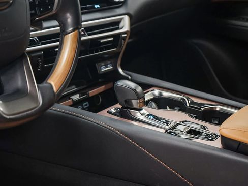 Used 2024 Lexus RX 350h w/ Convenience Package image 24