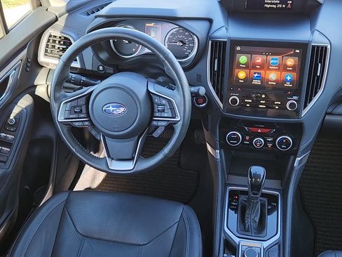 Used 2023 Subaru Forester Touring image 5