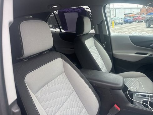 Used 2020 Chevrolet Equinox LS w/ LS Convenience Package image 10