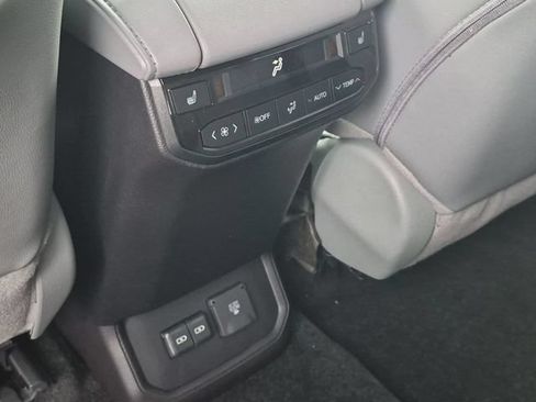 Certified 2026 Toyota Highlander Platinum AWD/4WD image 30