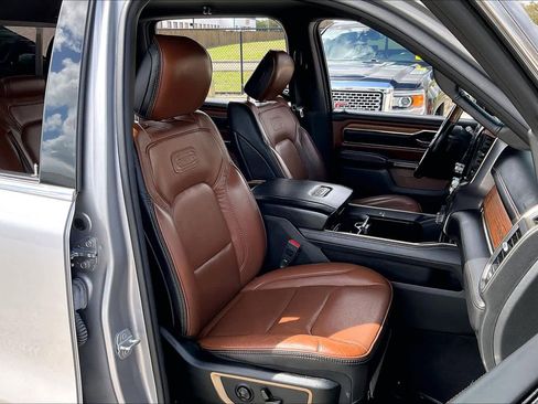 Used 2021 RAM 1500 Limited w/ Body Color Bumper Group image 9