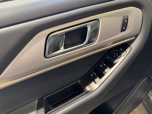 New 2025 Ford Explorer Active w/ Active Comfort Package image 11