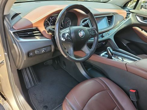 Used 2020 Buick Enclave Avenir w/ Avenir Technology Package FWD image 5