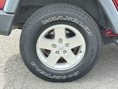 Used 2012 Jeep Wrangler Unlimited Sport AWD/4WD image 8