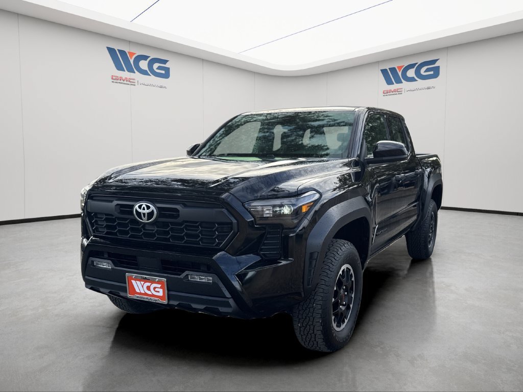 Used 2025 Toyota Tacoma TRD Off-Road AWD/4WD image 7