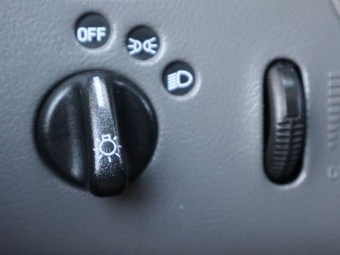 Used 2004 Ford Ranger XLT image 21