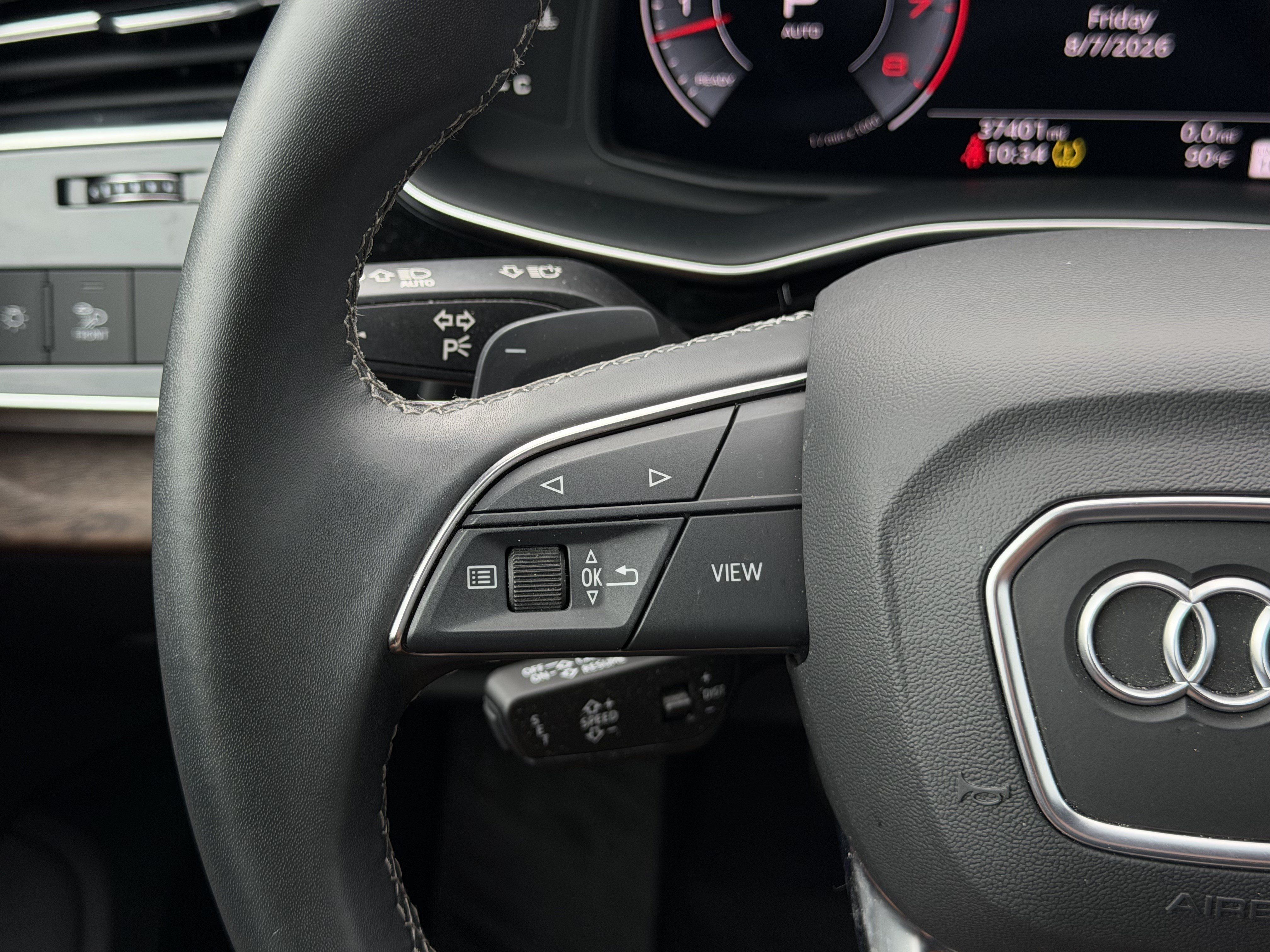 Used 2024 Audi Q8 Premium Plus AWD/4WD image 18