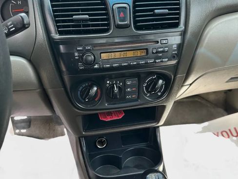 Used 2005 Nissan Sentra 1.8 w/ (F05) Convenience Pkg image 10