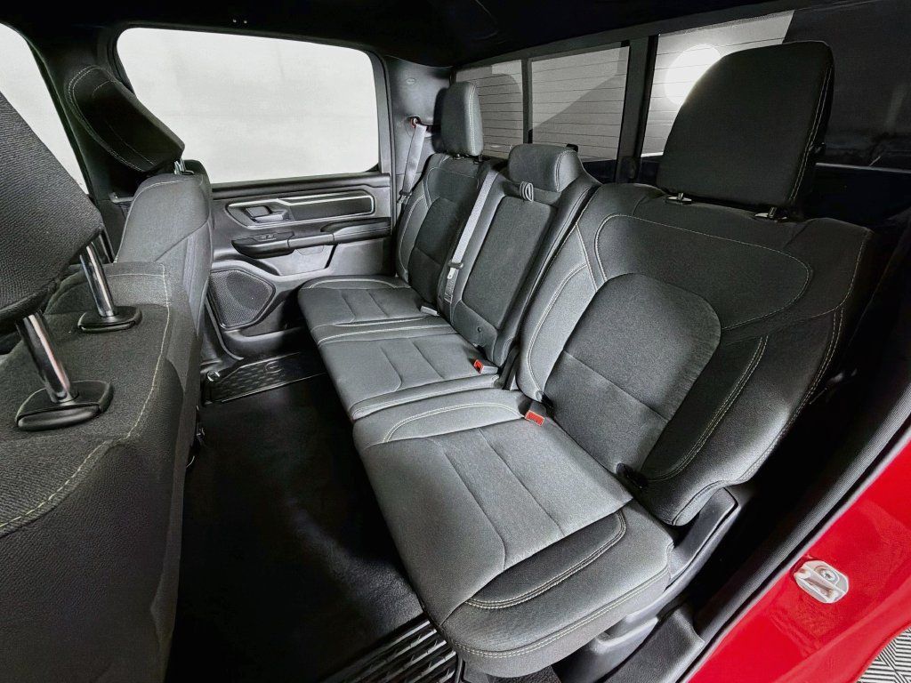 Used 2025 RAM 1500 Big Horn AWD/4WD image 24
