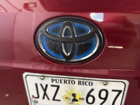 Used 2022 Toyota Highlander LE image 21