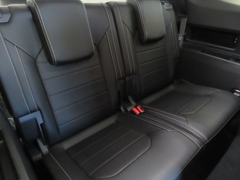 New 2025 Volkswagen Atlas SEL image 26