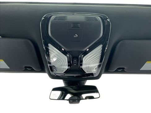 Used 2025 BMW 230i Coupe RWD image 35