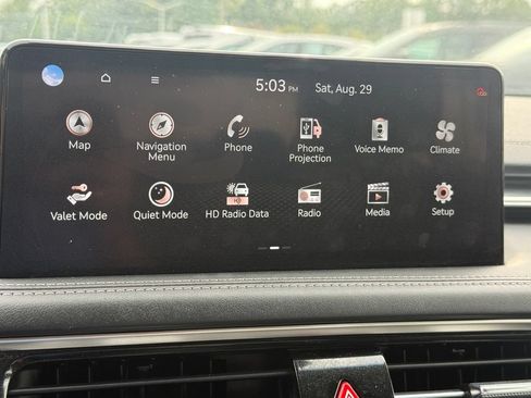 Used 2025 Genesis G70 2.5T RWD image 32