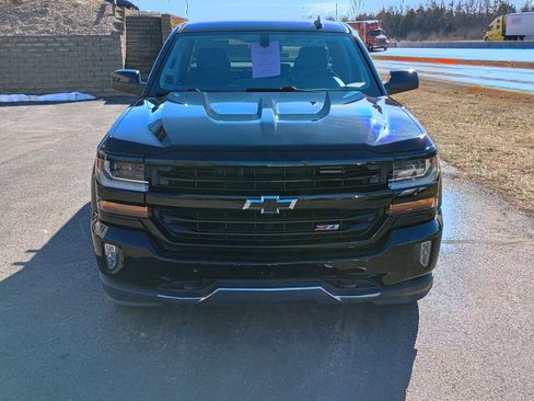 Used 2018 Chevrolet Silverado 1500 LT w/ LPO, Black Pack image 8