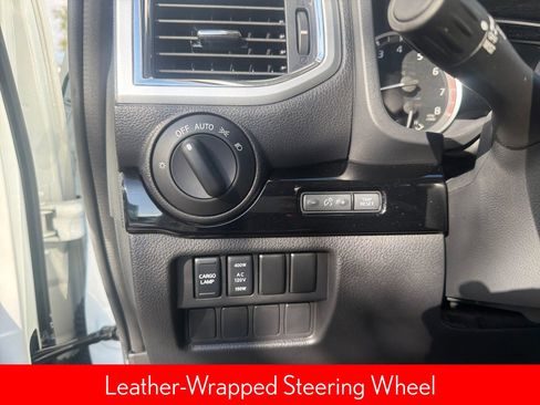 Certified 2024 Nissan Titan SV w/ SV Convenience Package image 30