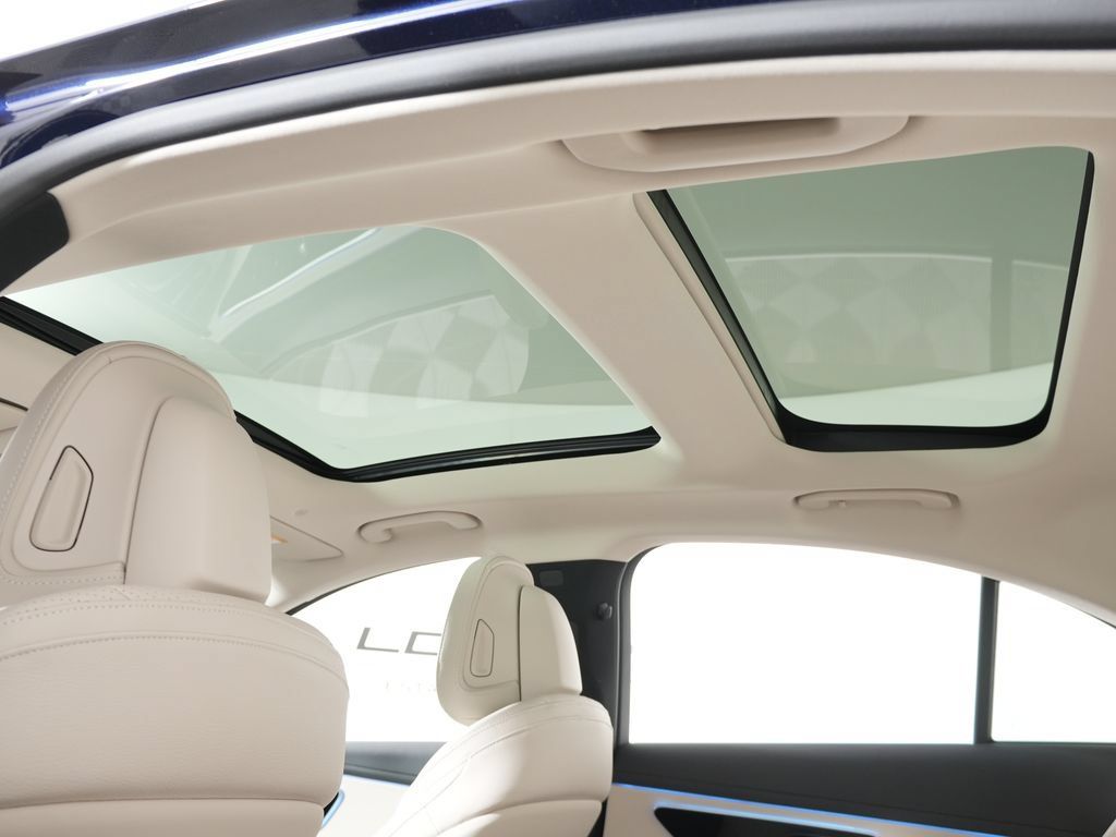 New 2027 Mercedes-Benz E 350 4MATIC Sedan image 14