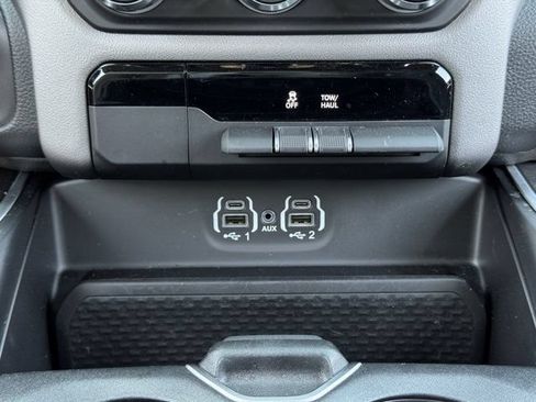 Used 2023 RAM 1500 Big Horn AWD/4WD image 20