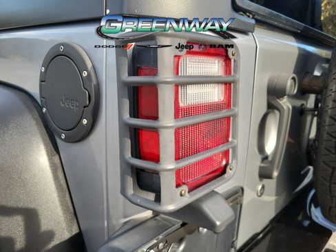 Used 2016 Jeep Wrangler Unlimited Sport image 7