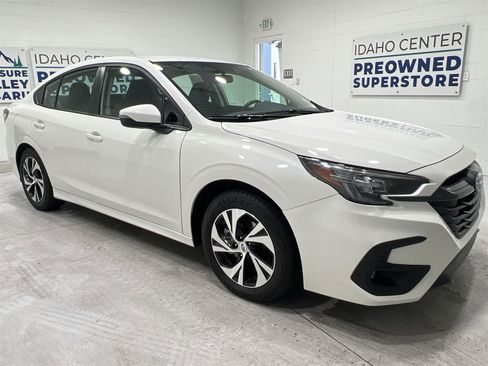 Used 2023 Subaru Legacy Premium image 2