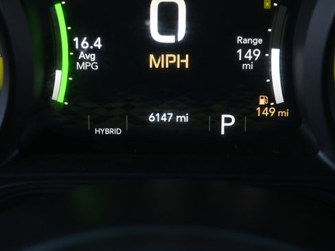 Used 2025 Jeep Wrangler Unlimited Sahara w/ Safety Group AWD/4WD image 21