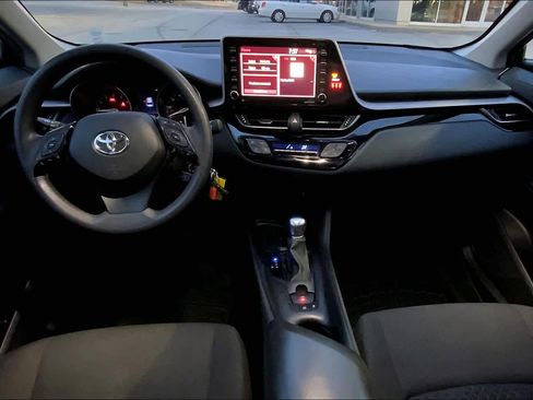 Used 2021 Toyota C-HR LE image 14