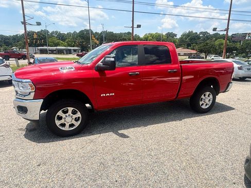 Used 2024 RAM 2500 Big Horn AWD/4WD image 45