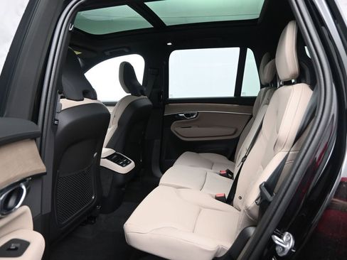 New 2026 Volvo XC90 B6 Plus w/ Protection Package image 24