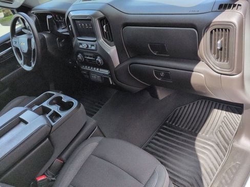 Used 2024 Chevrolet Silverado 1500 Custom AWD/4WD image 27