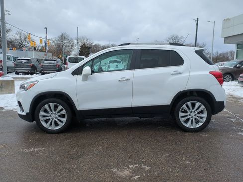 Used 2017 Chevrolet Trax Premier image 14