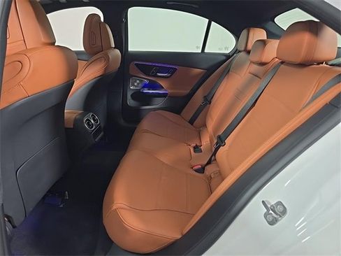 Used 2025 Mercedes-Benz C 300 4MATIC Sedan image 15
