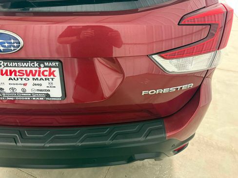 Used 2019 Subaru Forester Limited AWD/4WD image 18