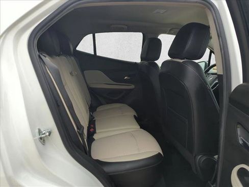 Used 2022 Buick Encore Preferred w/ Safety Package image 18