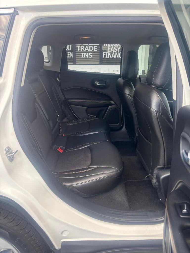 Used 2018 Jeep Compass Latitude w/ Popular Equipment Group AWD/4WD image 29