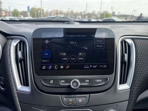 Used 2024 Chevrolet Malibu LT image 17