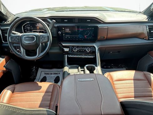 Used 2024 GMC Sierra 3500 Denali Ultimate AWD/4WD image 22
