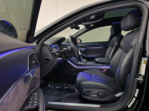 Used 2020 Audi A8 L 4.0T w/ Executive Package image 18