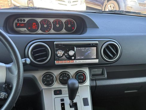 Used 2010 Scion xB image 32