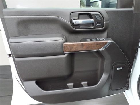 Used 2022 GMC Sierra 3500 Denali w/ Technology Package image 19