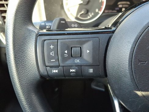 Used 2021 Nissan Rogue SV AWD/4WD image 21