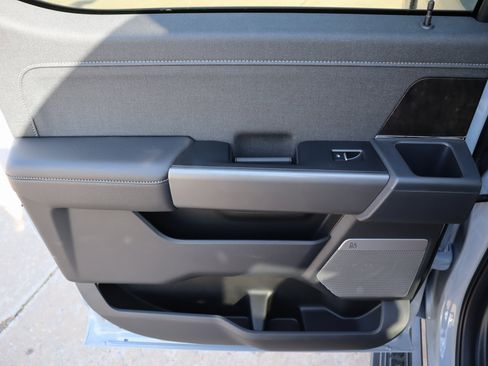 New 2026 Ford F250 Lariat w/ Black Appearance Package image 19