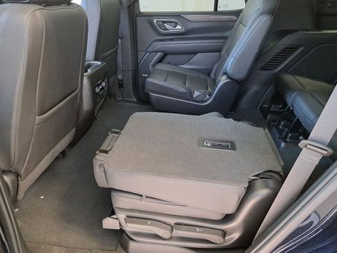 Used 2022 Chevrolet Tahoe Z71 w/ Luxury Package image 30