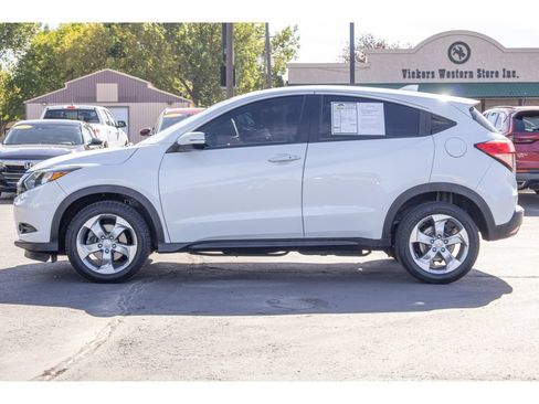 Used 2017 Honda HR-V EX image 6